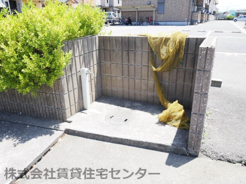  阪和線・羽衣線/六十谷駅 バス12分公民館前下車:停歩7分 2階 築22年