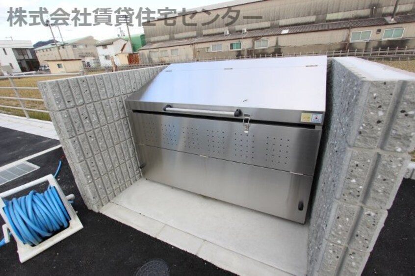  南海加太線/東松江駅 徒歩16分 2階 築6年