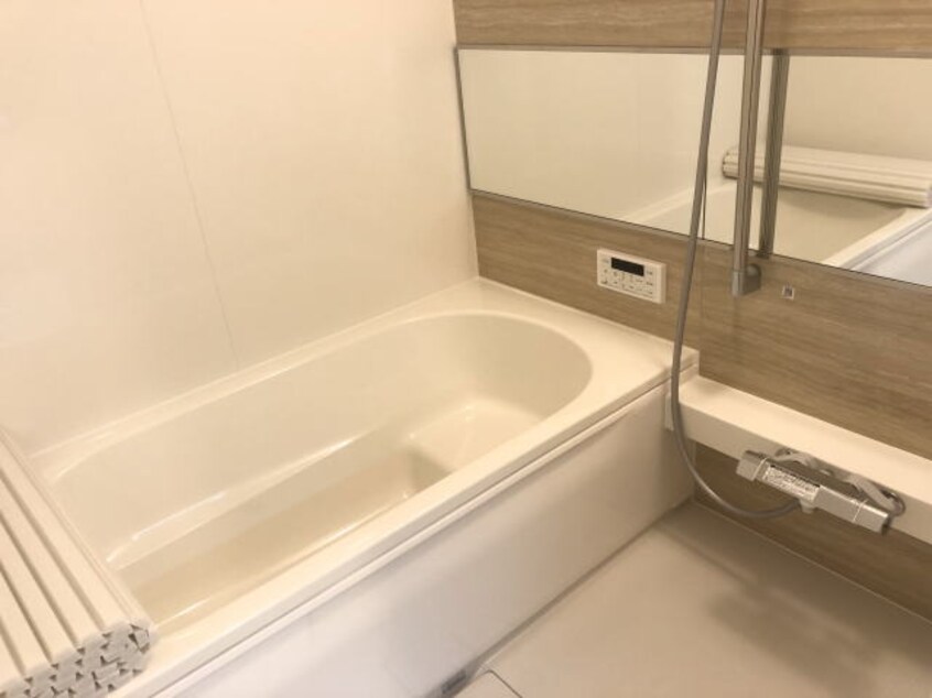  阪和線・羽衣線/六十谷駅 バス14分大谷東下車:停歩1分 3階 築2年