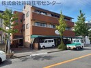 シャールス園部の外観