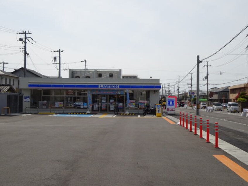 ローソン 和歌山関戸店様(コンビニ)まで708m ソレイユ西浜