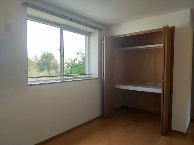  トムテヒュース