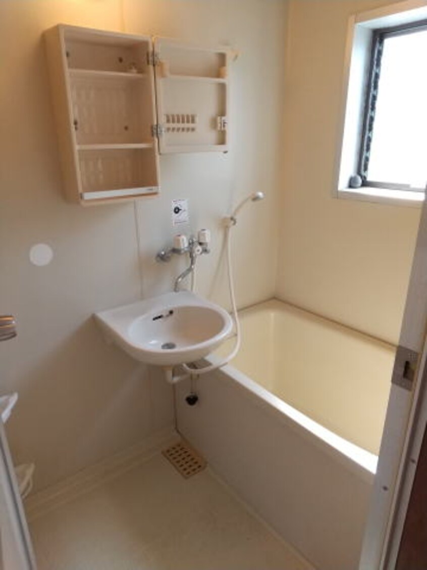 同仕様 ハイツ裕