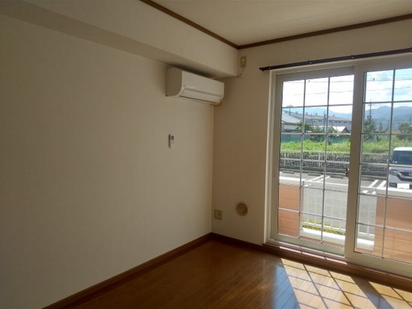  メゾンコニファーⅡ