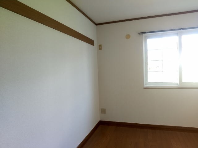  メゾンコニファーⅡ