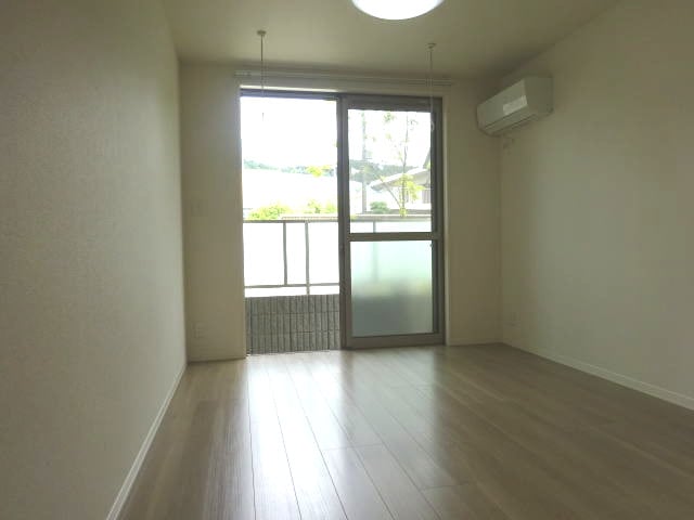  シャーメゾンガーデンズ紀三井寺