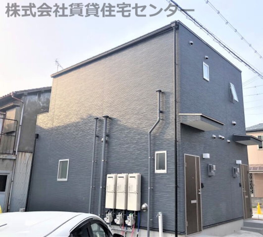 施工例※実際の建物とは、外壁、窓の開口部の位置等のデザインが TJ本脇