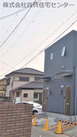 施工例※実際の建物とは、外壁、窓の開口部の位置等のデザインが TJ本脇