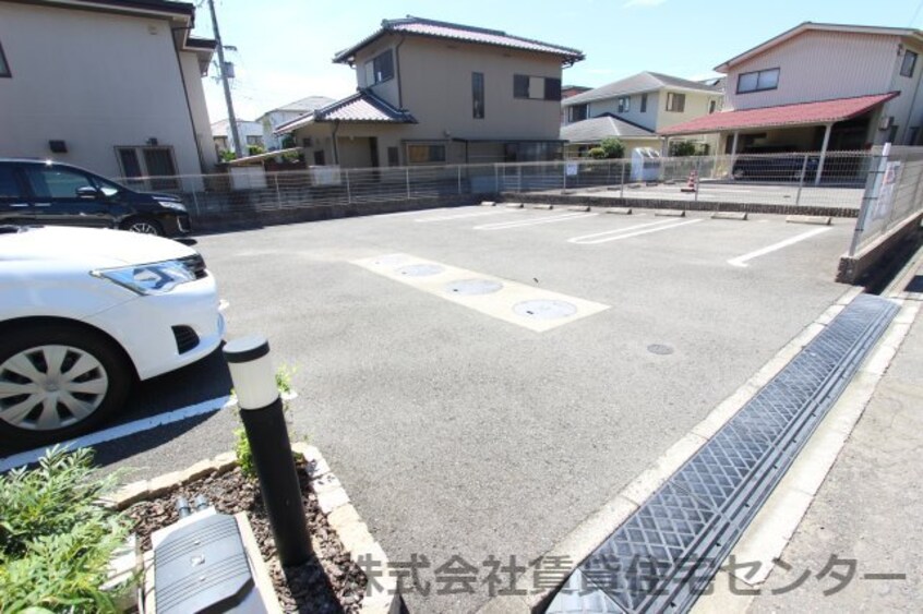  コッティ　クスミール