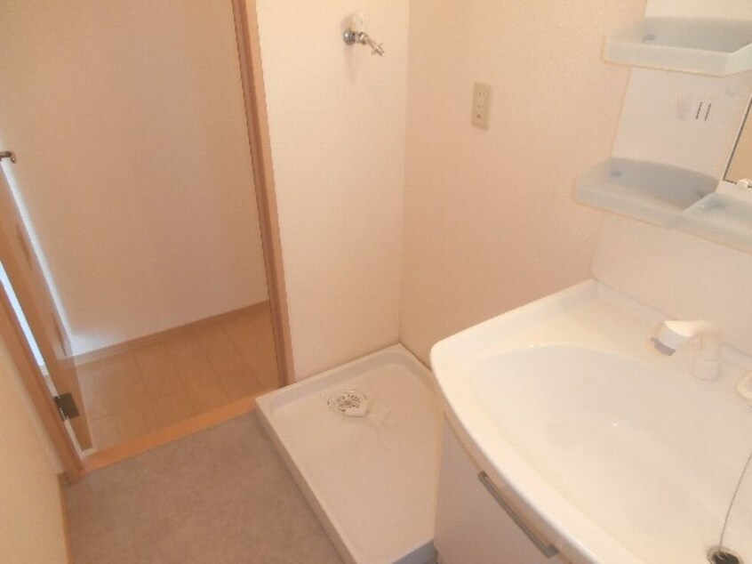 同仕様 パイン テイル　Ａ棟