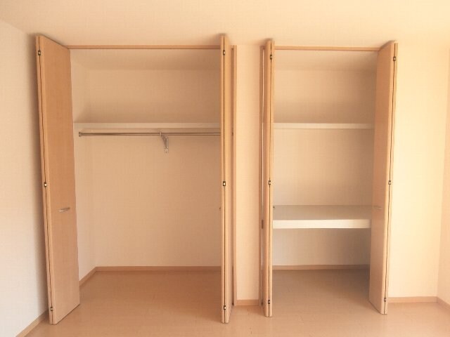 同仕様 パイン テイル　Ａ棟