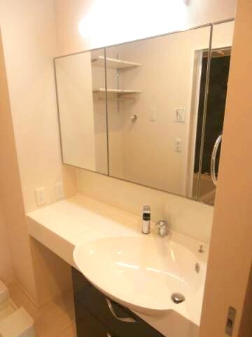  阪和線・羽衣線/和歌山駅 徒歩13分 1階 築7年