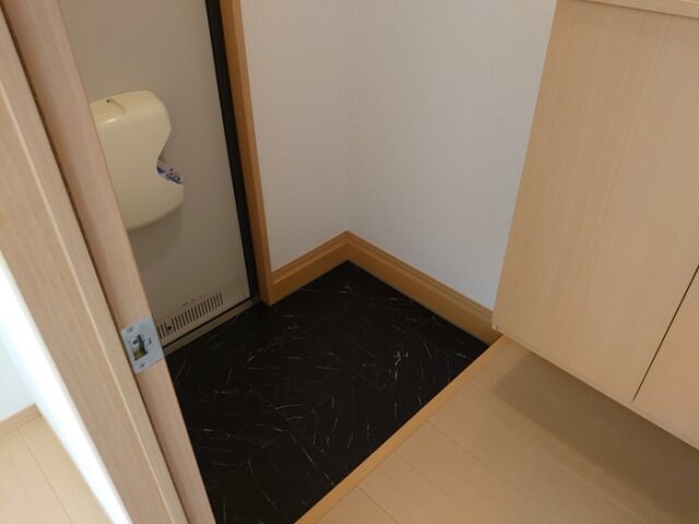  阪和線・羽衣線/和歌山駅 徒歩14分 1-2階 築18年