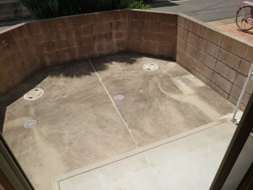 1F 阪和線・羽衣線/和歌山駅 徒歩14分 1-2階 築18年