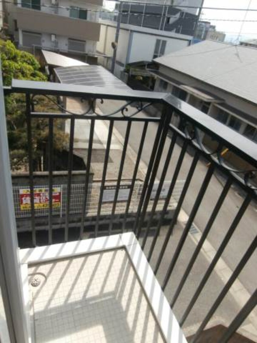 2F 阪和線・羽衣線/和歌山駅 徒歩14分 1-2階 築18年