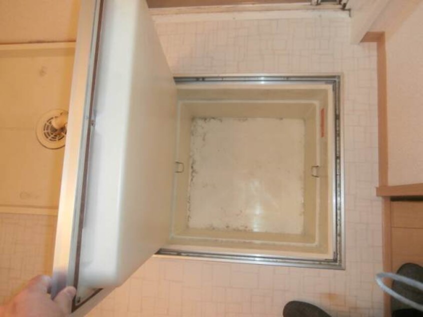  阪和線・羽衣線/和歌山駅 徒歩14分 1-2階 築18年