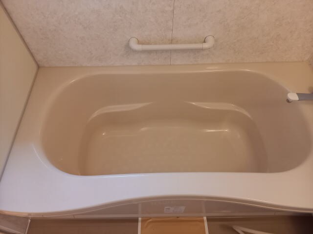  阪和線・羽衣線/和歌山駅 徒歩14分 1-2階 築18年