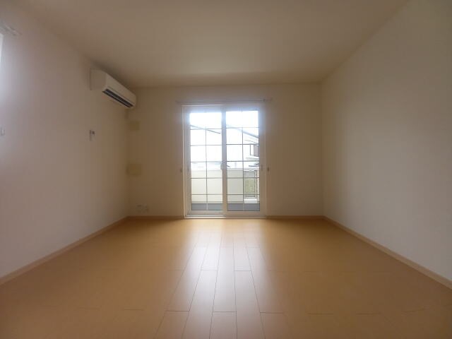  阪和線・羽衣線/紀伊駅 徒歩8分 1階 築16年