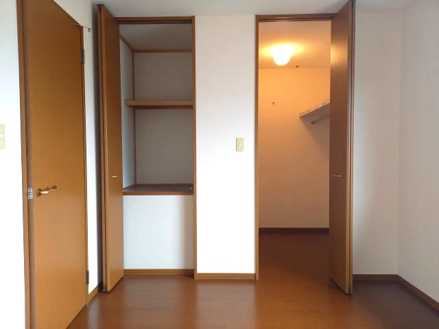  阪和線・羽衣線/紀伊中ノ島駅 徒歩13分 1-2階 築22年