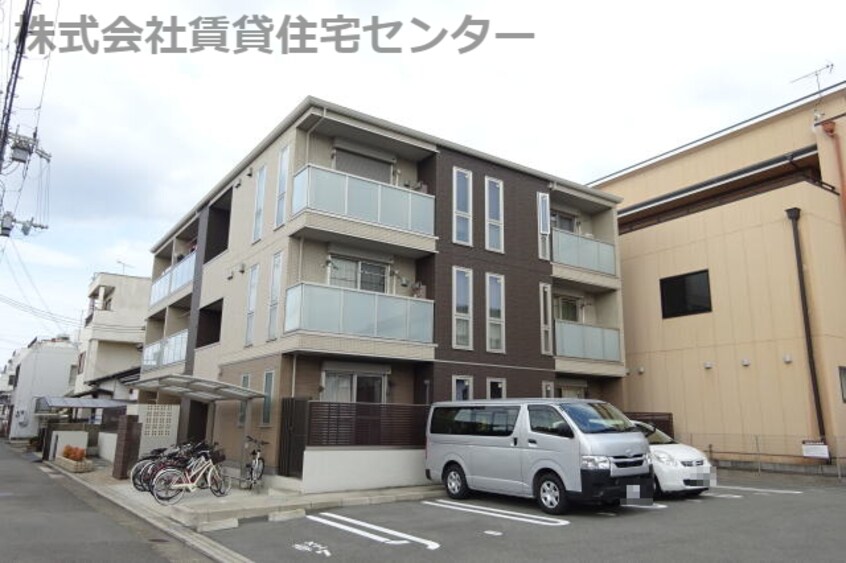  阪和線・羽衣線/和歌山駅 徒歩13分 2階 築7年