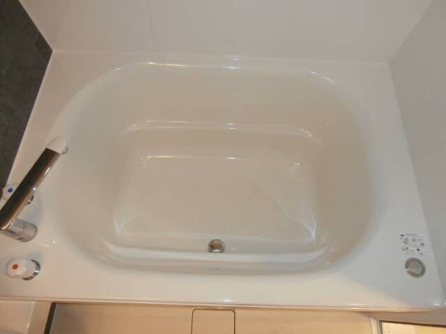  阪和線・羽衣線/和歌山駅 徒歩13分 2階 築7年