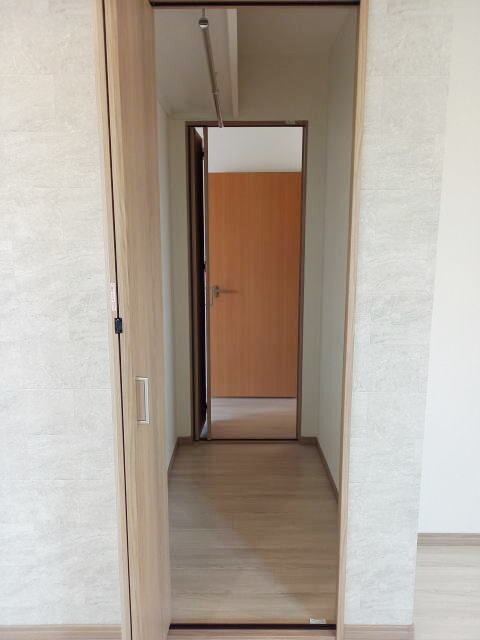 ウォークスルークローゼット 阪和線・羽衣線/和歌山駅 徒歩29分 2階 築29年