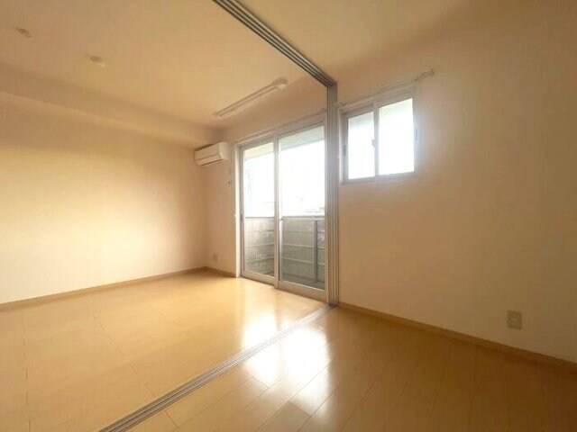  パインズコートⅡ