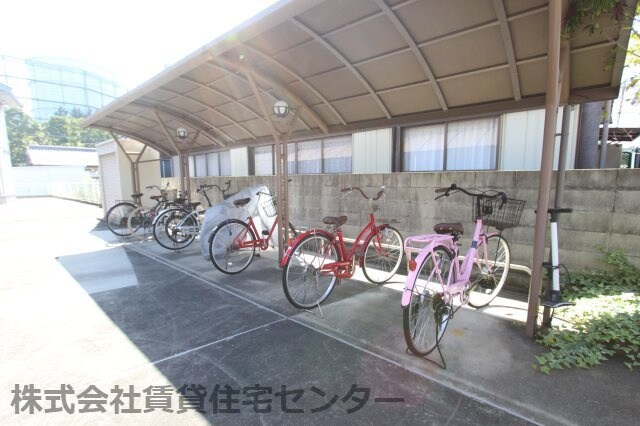  パインズコートⅡ