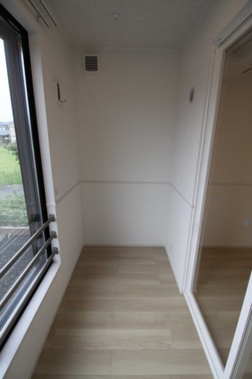 同仕様：サンルーム ソレアード・ポールⅢ