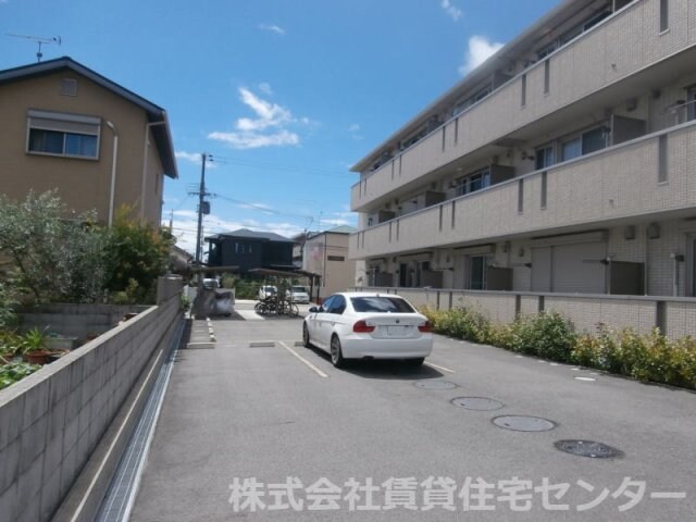  阪和線・羽衣線/和歌山駅 徒歩15分 1階 築12年