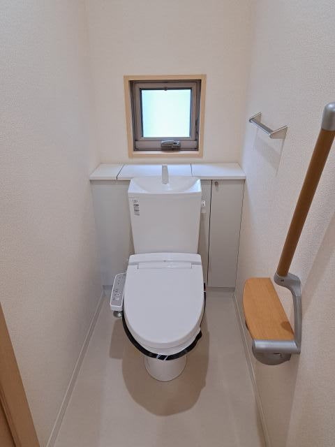  シャーメゾンロイヤルヒルズⅣ