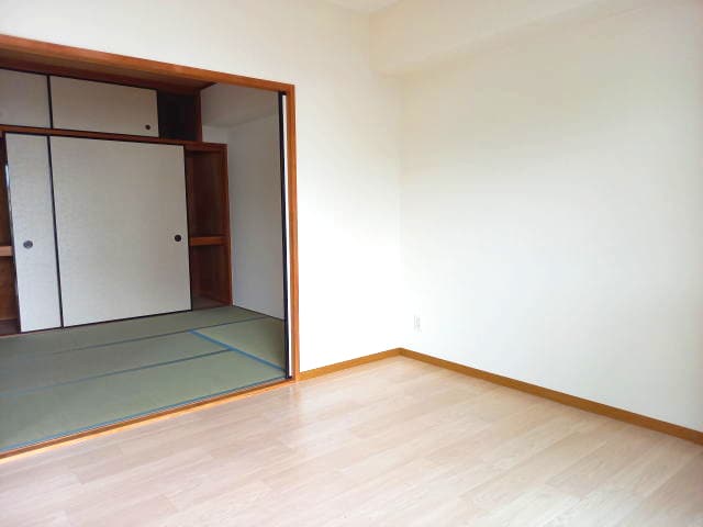  Ｋ．Ｓ．Ｔビル