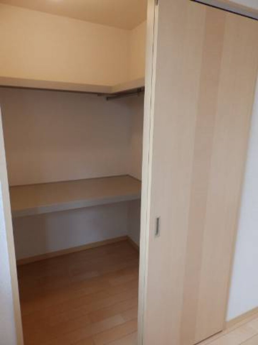  阪和線・羽衣線/和歌山駅 バス10分津秦下車:停歩1分 1階 築19年