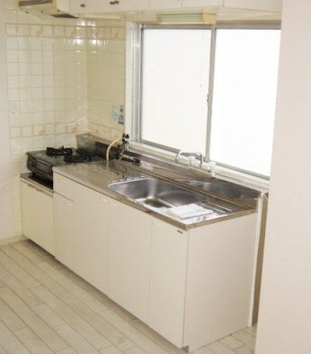  イーストアベニュー和歌山