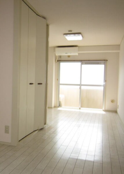  イーストアベニュー和歌山