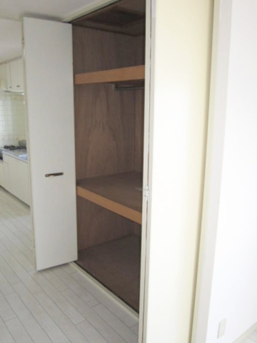  イーストアベニュー和歌山