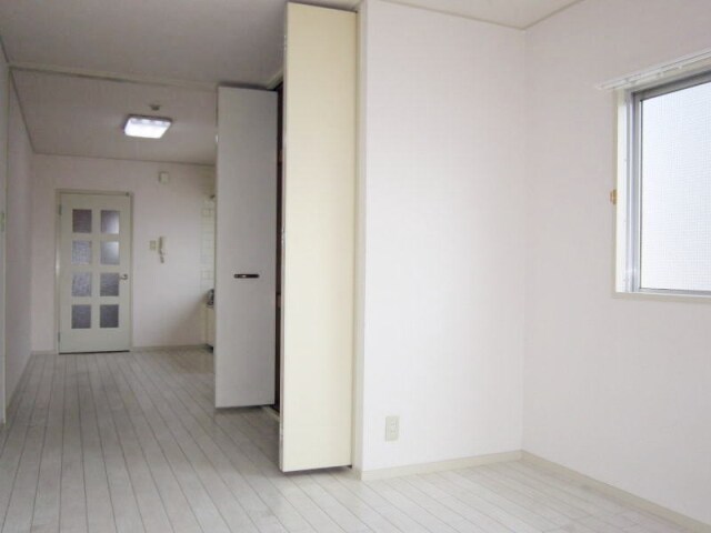  イーストアベニュー和歌山