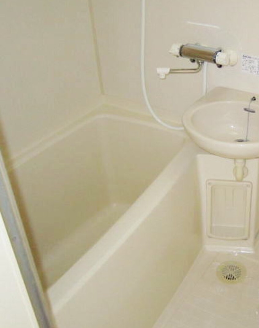  イーストアベニュー和歌山