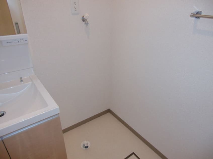  阪和線・羽衣線/和歌山駅 徒歩13分 1階 築9年