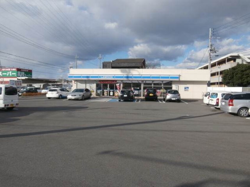 ローソン和歌山神前西店様(コンビニ)まで878m アシュレ有家
