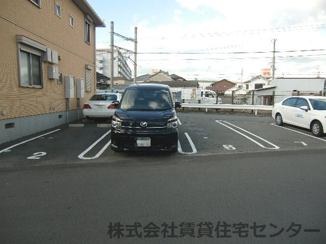  阪和線・羽衣線/和歌山駅 徒歩10分 1階 築17年