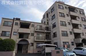 ロイヤルコーポ前田