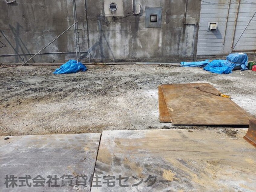 建築中 友田町店舗付き新築マンション