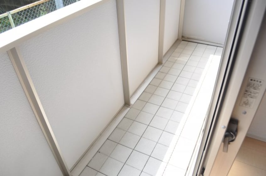  和歌山線/田井ノ瀬駅 徒歩3分 1階 築16年