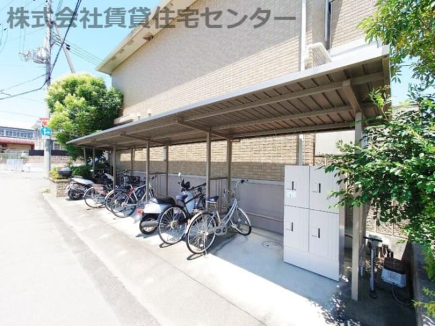  和歌山線/田井ノ瀬駅 徒歩3分 1階 築16年