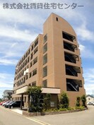 グランド・メールの外観