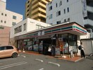 セブンイレブン和歌山駅東口店様(コンビニ)まで299m サンライズマンション和歌山参番館