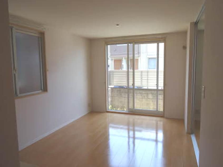  阪和線・羽衣線/和歌山駅 バス10分津秦下車:停歩8分 1階 築18年