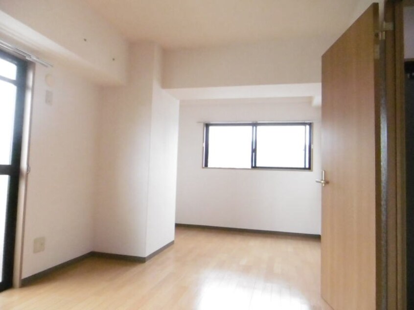 同仕様 EAST VILLAGE 2001