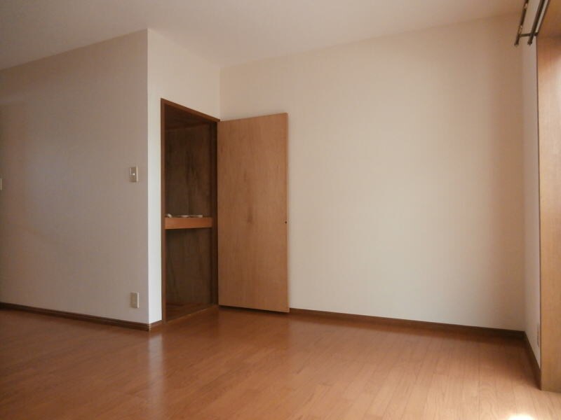  リザーブハイツ谷口